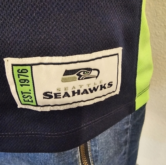 SEATTLE Seahawks Decorative Wilson Jersey Size M - Picture 4 of 8